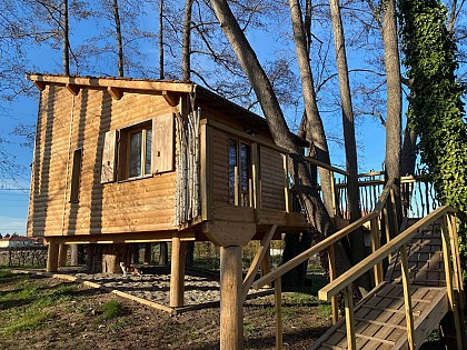 Cabane sur pilotis du Surizet