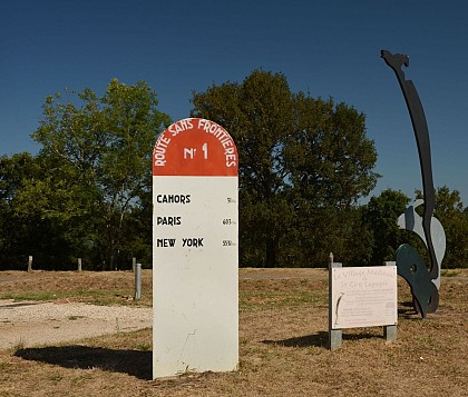 Borne n°1 Route mondiale de la paix