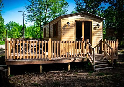 Les Cabanes du Roc - Roulotte insolite