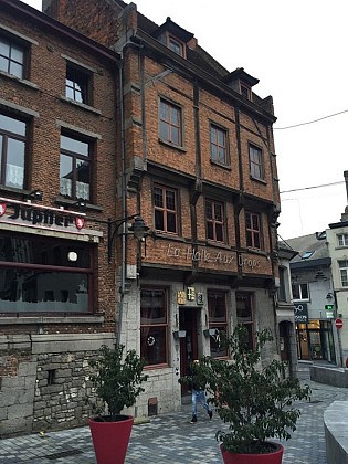 « La Halle aux draps »