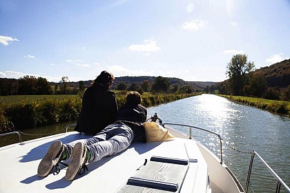 Rental of houseboats without a licence - Ardennes Nautisme