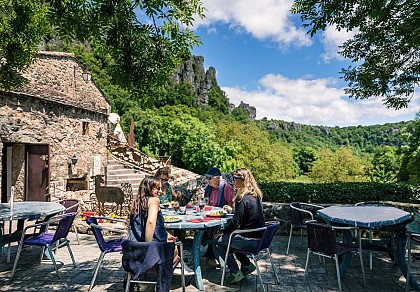 RESTAURANT DE LA GROTTE DE LABEIL