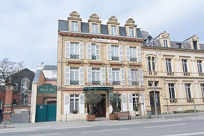 Hotel "Hotel de Paris"