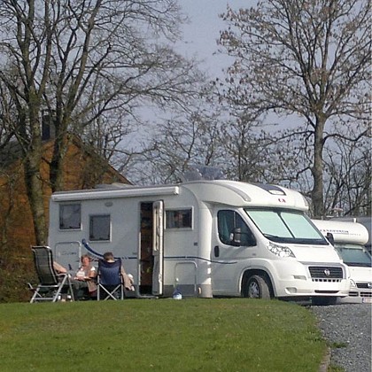 Camping Car à la Ferme "Il était 1 foie"