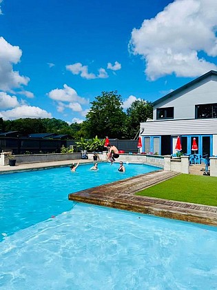 Camping Les Naïades