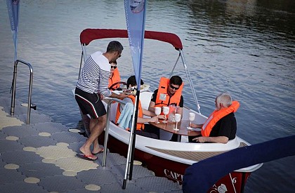 Captain d'Ô Douce - Electric boat rental - Givet-Ardenne-France