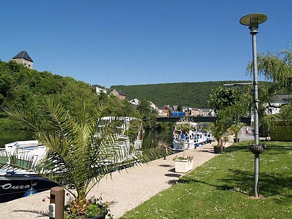 The river stopover site of Revin