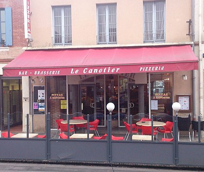 Le Canotier