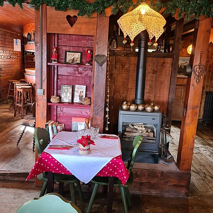 Chez Alcide" restaurant