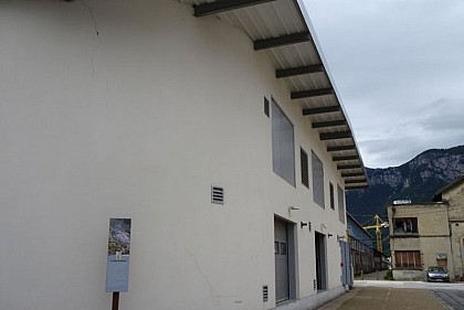 The Péchiney factory