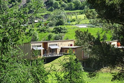 The eco-constructed school