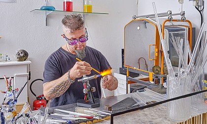 SOUFFLAGE DE VERRE AU CHALUMEAU