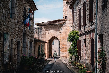 Maubec village