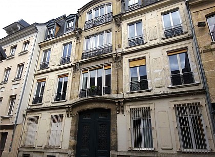 Résidence du philosophe Alain (1868-1951) (au N° 106, rue des Bons-Enfants)