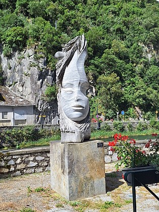 STATUE : MARBRE DE VIE