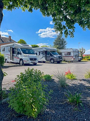 Aire de stationnement pour camping-cars