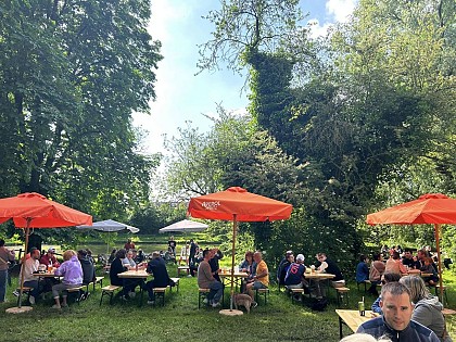Les Copines d’abord – Where Summer Feels Like Home in La Chapelle-d’Armentières