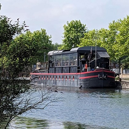 Kok Piraat – Set Sail on a Culinary Adventure Along the Deûle in Lille