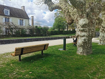 Aire de service du Canal d'Orléans à Grignon