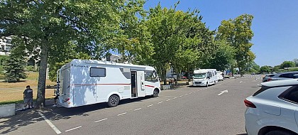 Aire de camping-car - Stationnement - Stade Tissié Pau