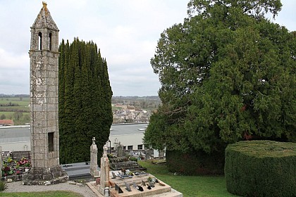 Lanterne des morts de Versillat
