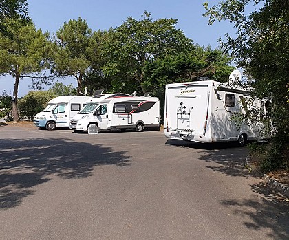 Aire de camping cars de Lérat