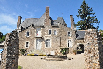 AIRE DE CAMPING-CAR DE SAINT AUBIN DE LUIGNE