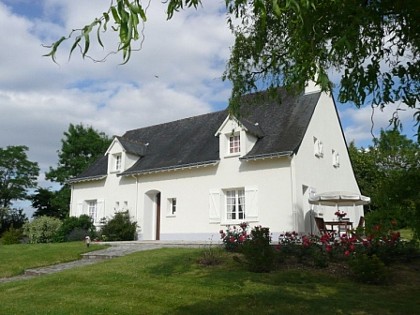 GITE ROCHEFORTAISE EN ANJOU - M. ET MME ROBIN