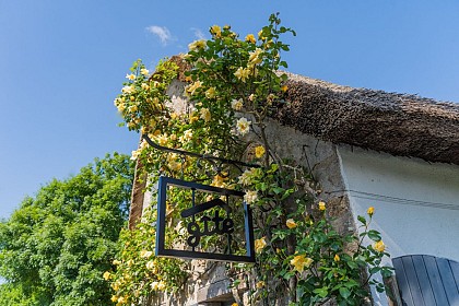 LA CHAUMIÈRE ANOUCK