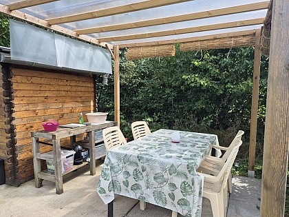 Dôme et cabane au coeur du verger