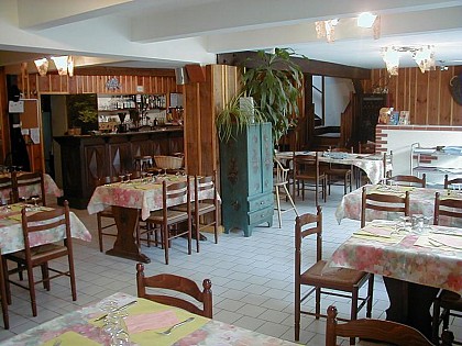 AUBERGE CÔTÉ JARDIN