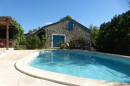 Les Cocons de l'Escoutay, suite pour 2 personnes en sud Ardèche avec piscine privative.