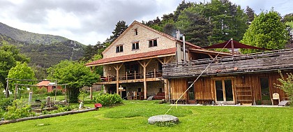 Gîte de Groupe La Ferme Salam