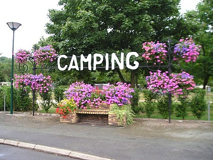 CAMPING MUNICIPAL DE MONTSÛRS