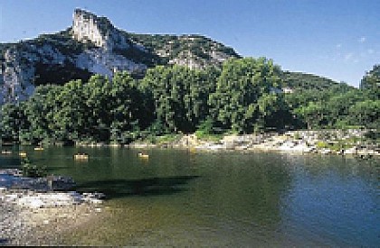 Motorhome service area at Camping le Pequelet