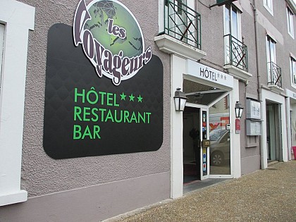 HOTEL LES VOYAGEURS