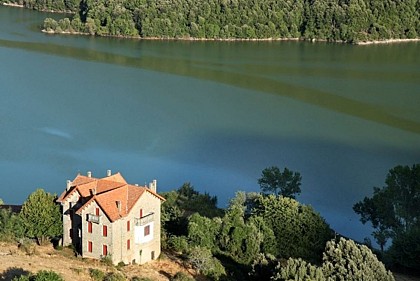 LAC DE TOLLA
