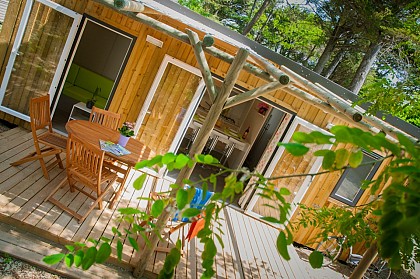 CAMPING LES CYPRES