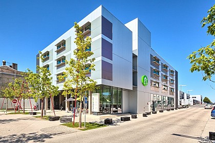 HÔTEL CAMPANILE CENTRE GARE