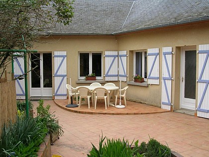 CHEZ L'AMI