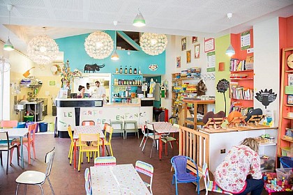 Le Café des enfants