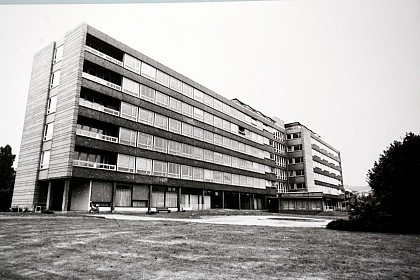 Le bâtiment Robert Debré