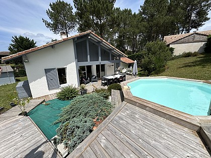 Chez Céline sous les pins