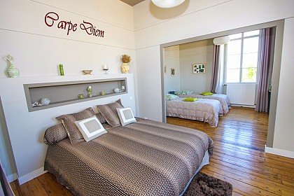 CHAMBRES D'HOTES LA MAISON D'OLIVIER - CHAMBRE ATELIER D'ECRITURE