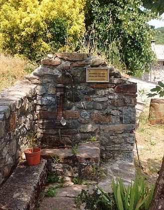 Fontaine La Clote