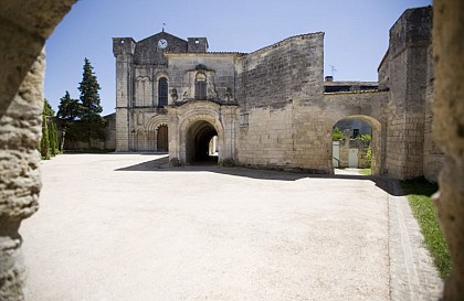 Bassac, Village de Pierres et de Vignes