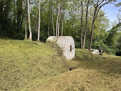Lavoir de Garès et réservoir d'eau