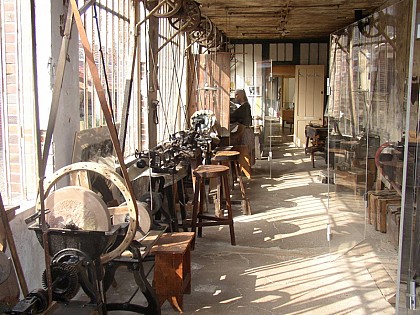 Musée des Peignes et Parures