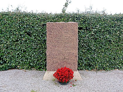 Monument Airfield A16