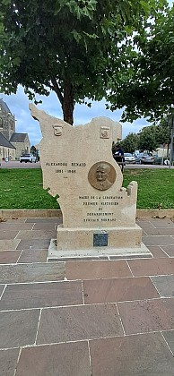 Monument Alexandre Renaud